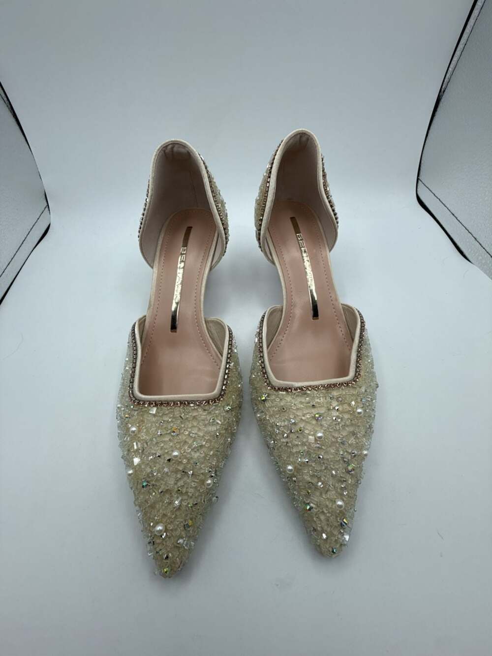 Bellabarnett Embellished Pointed Toe Kitten Heel Pumps Size 8 wedding